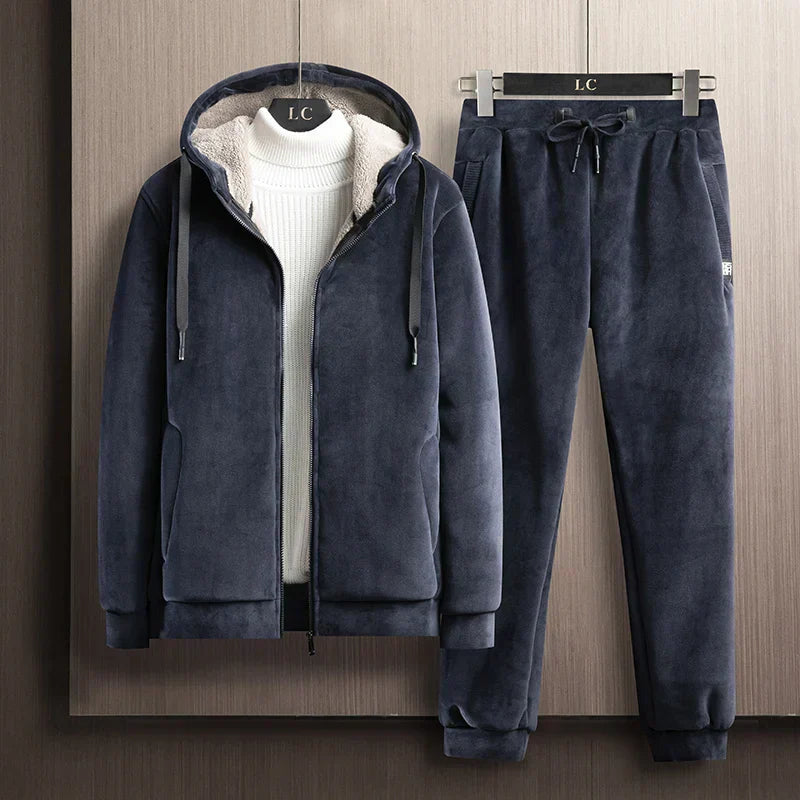 Hooded fleece sweatshirt and pants sets for men