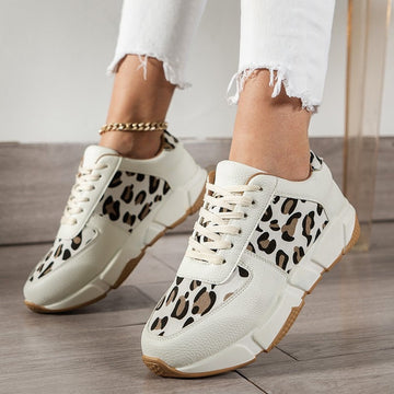 Marie – Sneakers with Panther Print