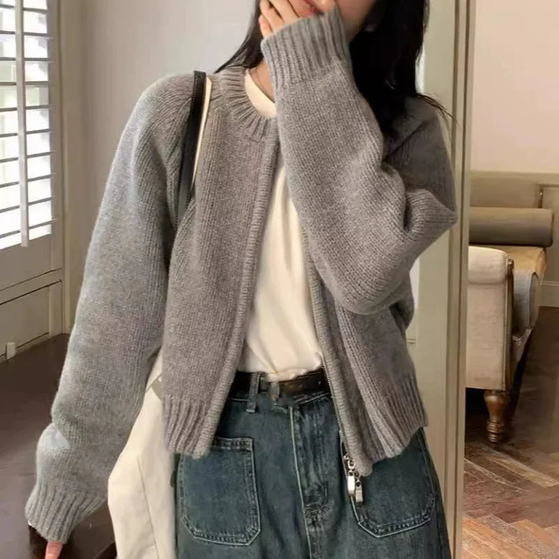 Women’s Cardigan – Wool Knit – Relaxed Fit – Cropped – Open Front – Long Sleeve