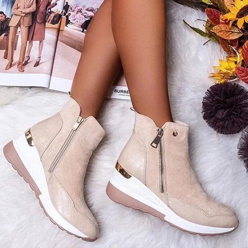 Orthopaedic winter ankle boots for women