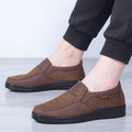 Breathable Lightweight Casual Shoes for Men: Mesh sneakers offering comfort and style for everyday wear.