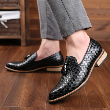 One-step slip-on tassel shoes for men