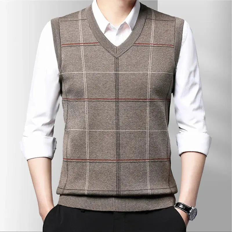 Checkered knit vest for men