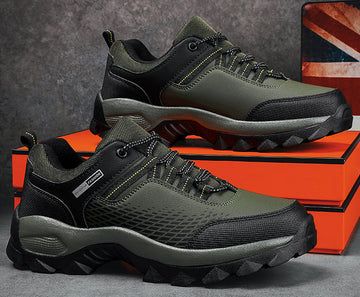 Lightweight trail running shoes for men