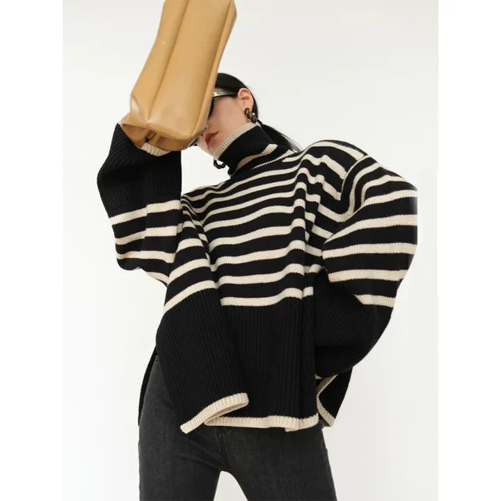Women’s Turtleneck Pullover – Oversized Fit – Wool Blend – Ribbed Knit – Striped Design