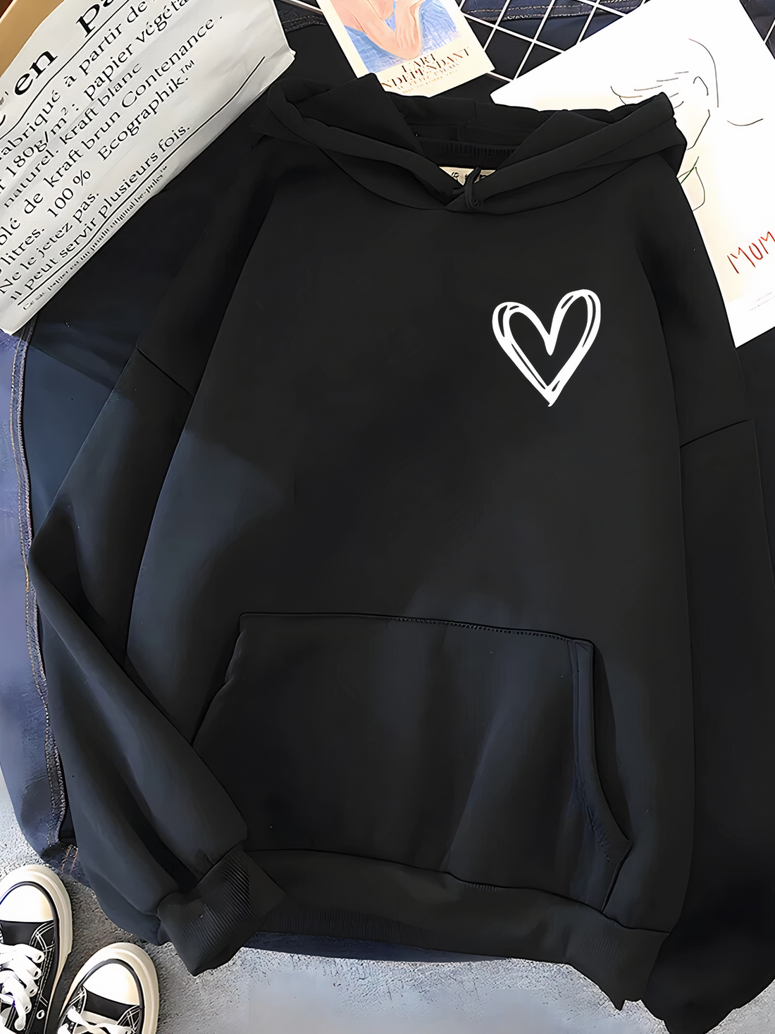 Women’s Hoodie – Relaxed Fit – Cotton Feel – Heart Graphic – Kangaroo Pocket Pullover