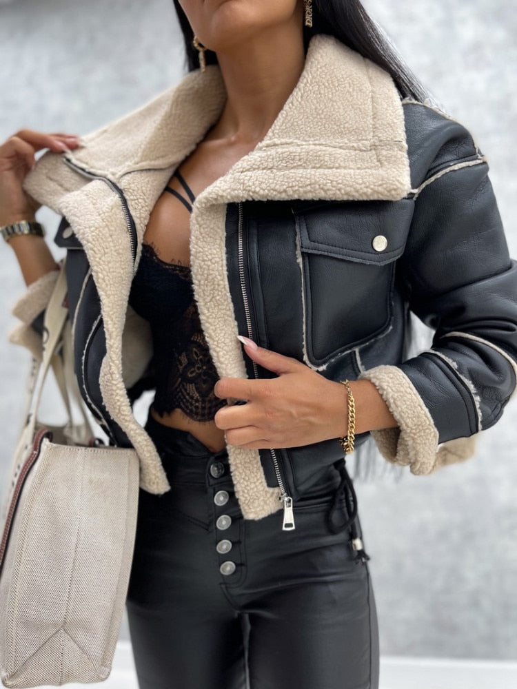 Chic lightweight jacket for women