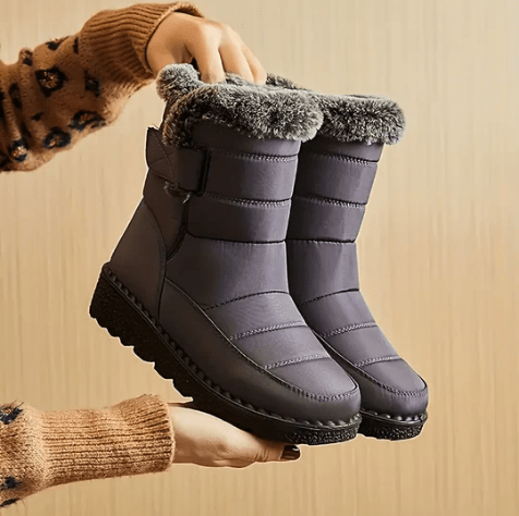 Women’s Ankle Boots – Quilted Design – Fur Lined – Weather Resistant – Non-Slip Sole