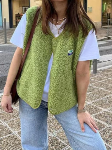 Women’s Vest – Wool – Relaxed Fit – Round Neck – Snap Front – Casual Layering Piece