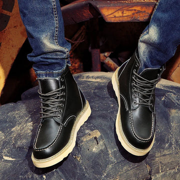 Retro-inspired winter boots for men