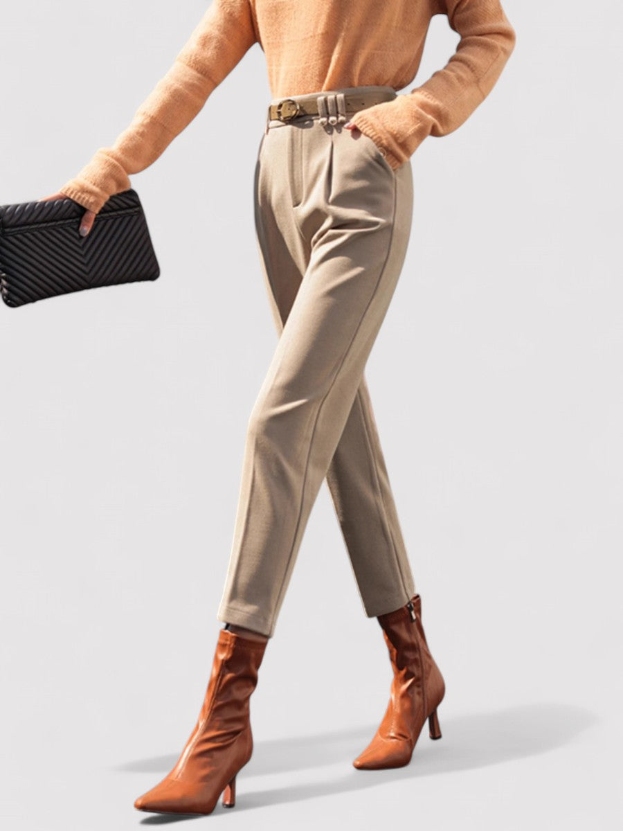 Refined tapered trousers for women