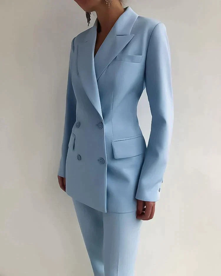 Elegant blazer and trousers set for women