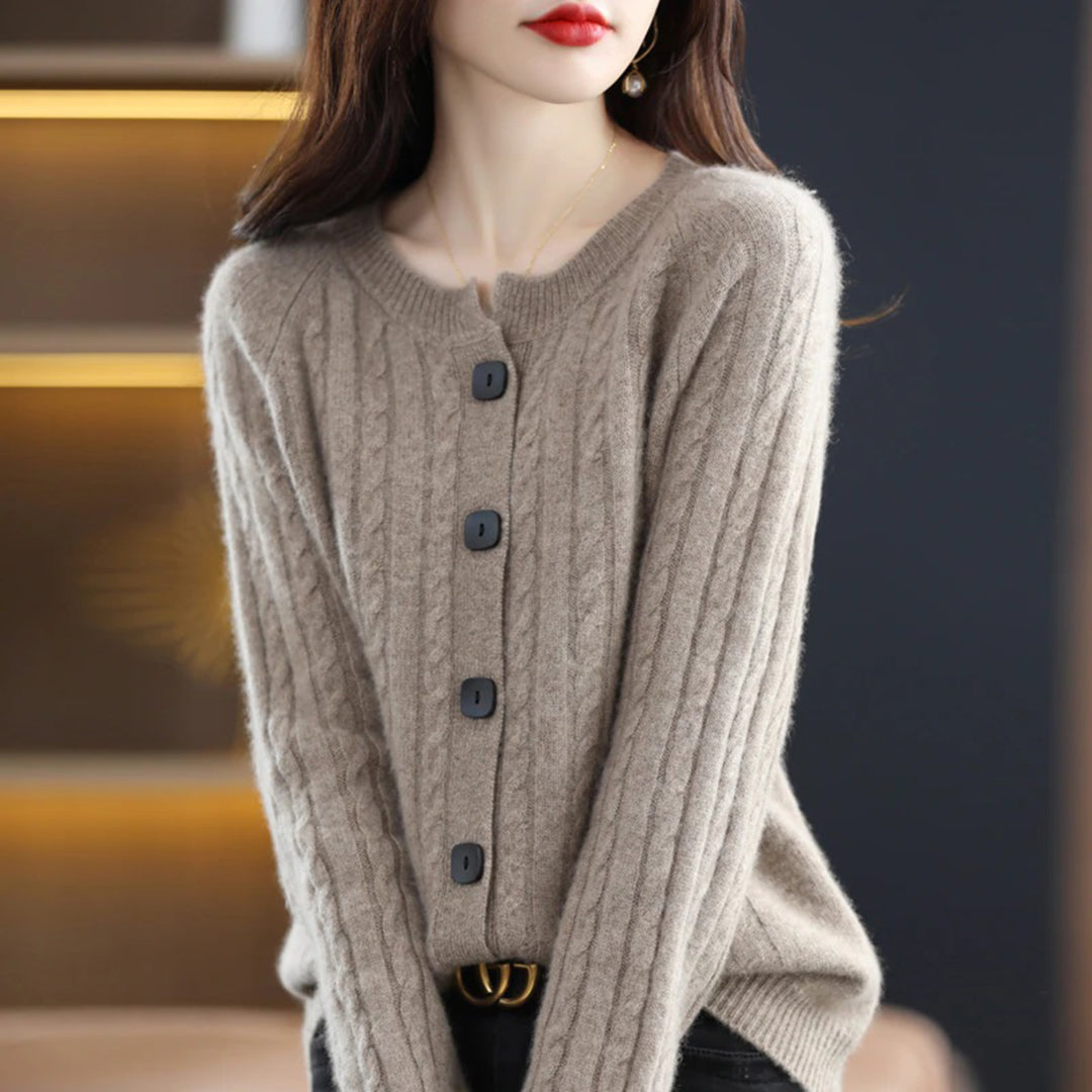 Women’s Cardigan Sweater – Wool Knit – Relaxed Fit – Cable Knit – Button Front