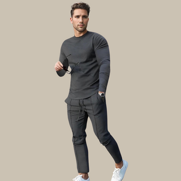 Sweater and jogger two-piece set for men