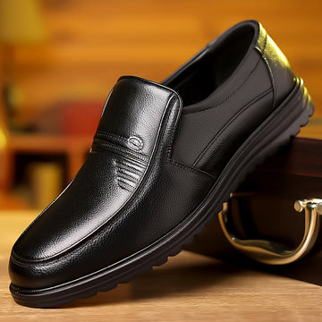 Elegant office loafers with cushioned sole for men