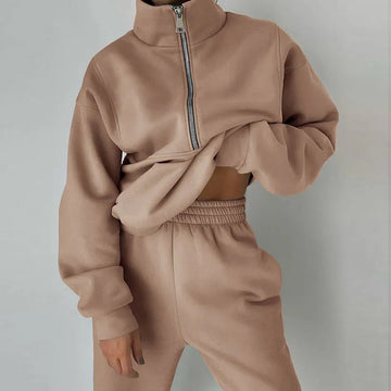 Women’s Two-Piece Tracksuit Set – Relaxed Fit – High Collar Zip Top – Elastic Waist Joggers