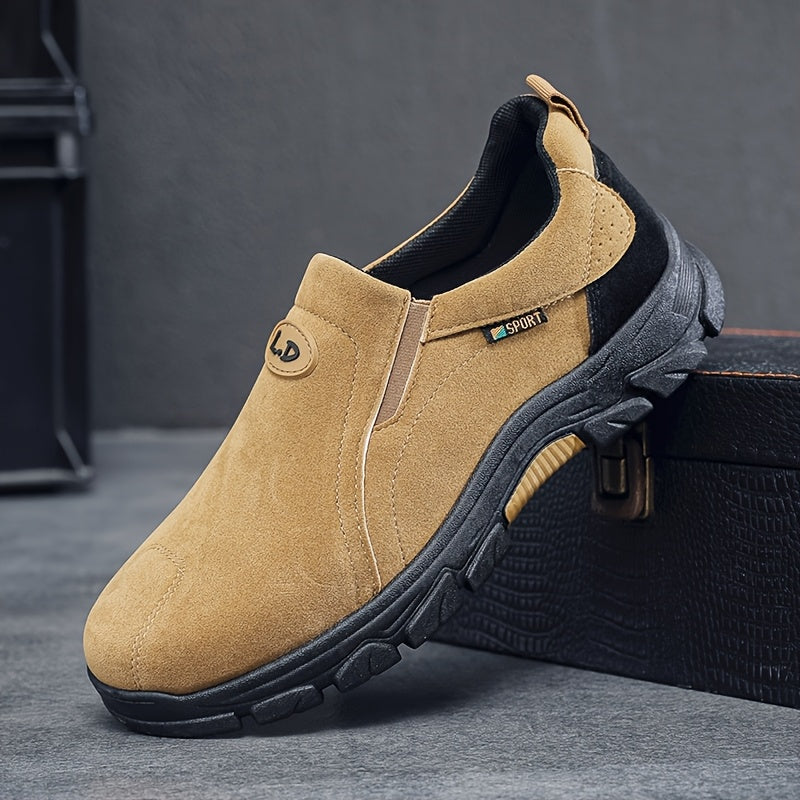 Round toe slip on casual sneakers for men