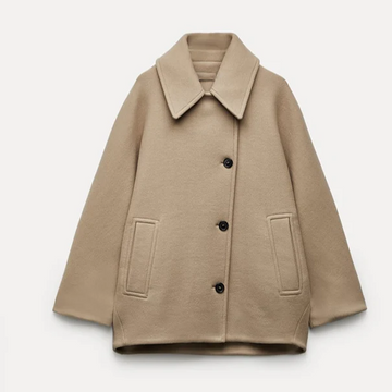 Women’s Wool Coat – Oversized Fit – Wide Collar – Button Front – Mid-Length – Pockets