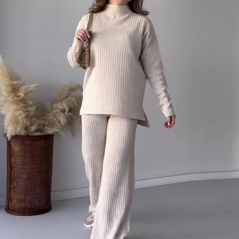Women’s With Two-Piece Sweatshirts and Wide-Leg Pants Set – Ribbed Knit – Relaxed Fit – Round Neck