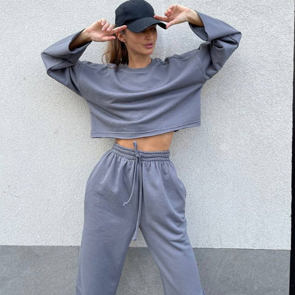 Women’s Two-Piece Athleisure Set – Relaxed Fit – Cropped Top – Elastic Waist Full-Length Pants