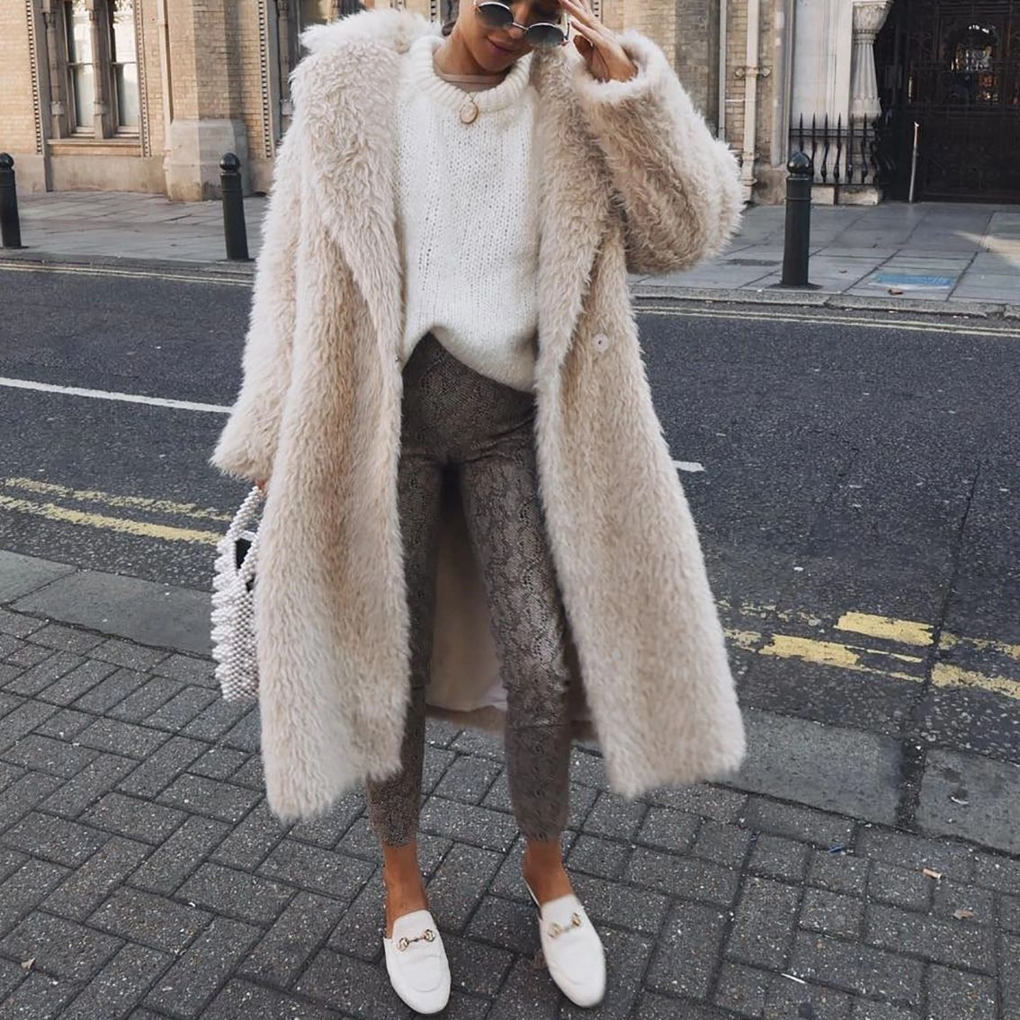 Women’s Mid-Length Jacket – Oversized Fit – Soft Faux Fur – Open Front – Plush Texture