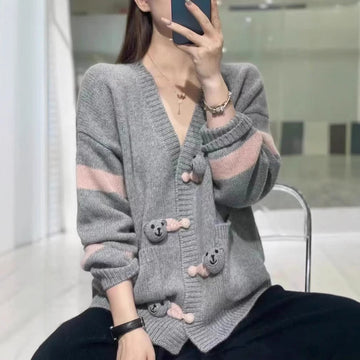 Women’s Cardigan – Wool Knit – Oversized Fit – V-Neck – Bear Buttons – Casual Wear