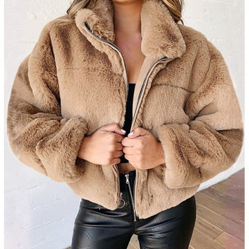 Women’s Faux Fur Coat – Oversized Fit – Cropped Length – Zip Front – High Collar