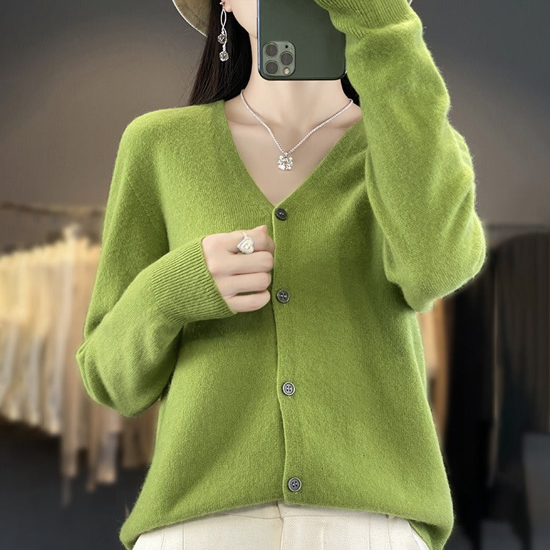 Women’s Cardigan – Wool Knit – Relaxed Fit – V-Neck – Button Front – Long Sleeve