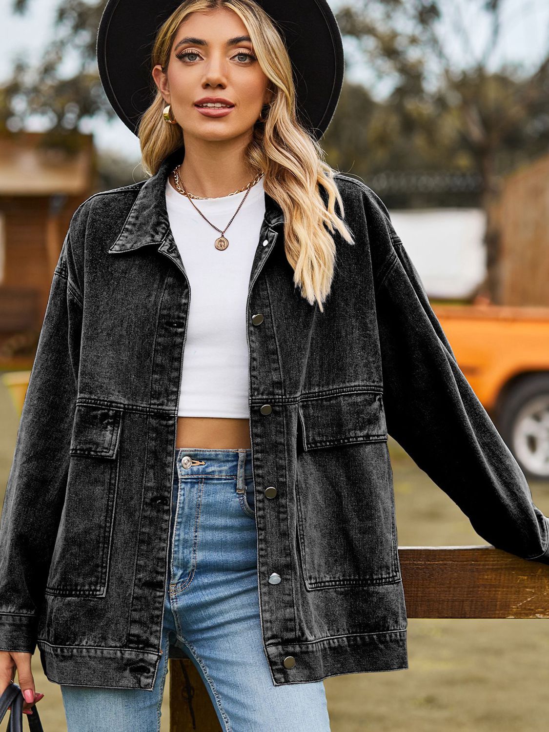 Oversized flap pockets denim jacket for women