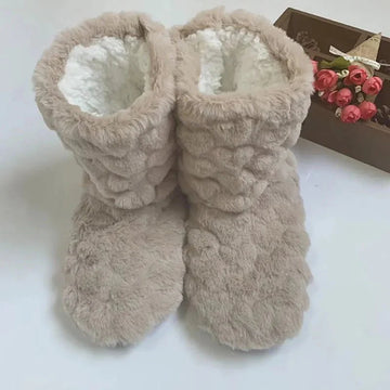 Ultra-soft plush slippers for women