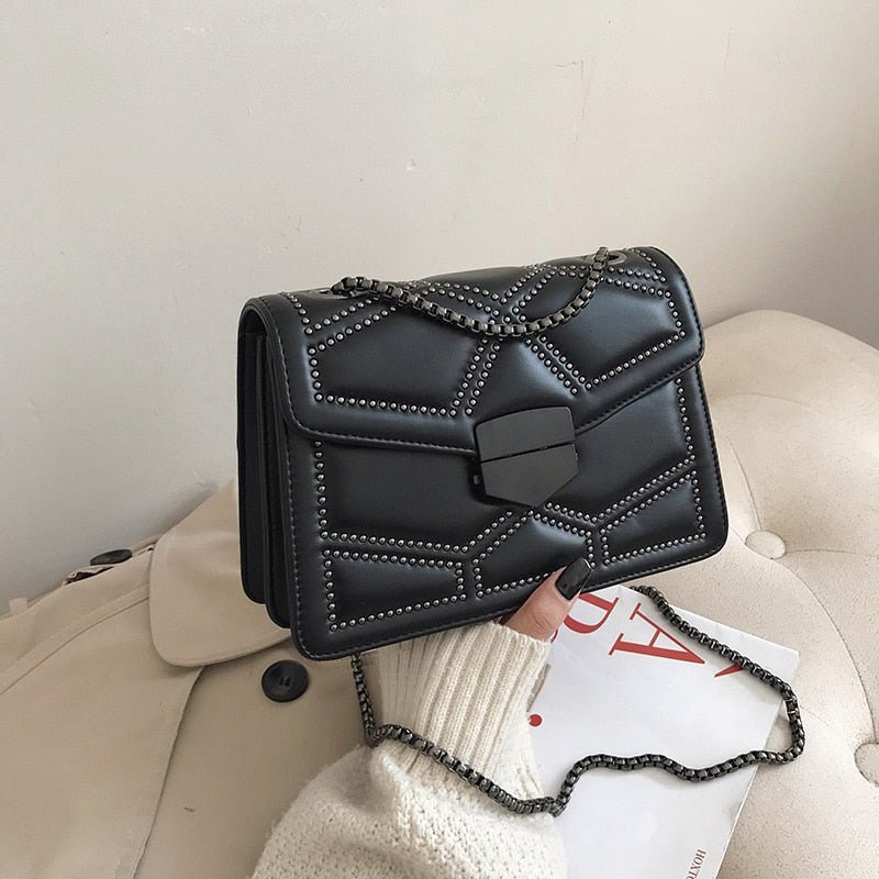 Quilted shoulder bag for women