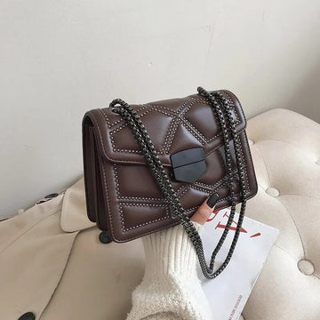 Quilted shoulder bag for women