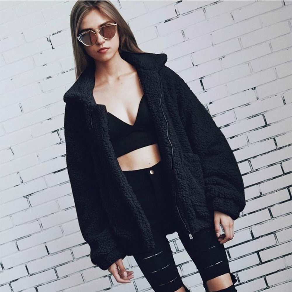 Women’s Coat – Oversized Fit – Plush Fleece – Zipper Front – Side Pockets – Casual Wear